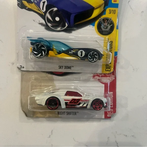 Hot Wheels Die-Cast Car Collection - Multicolor - Picture 2 of 6